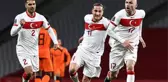 A Milli Takım'da 4 futbolcu daha kadrodan çıkarıldı, 3 yeni isim eklendi