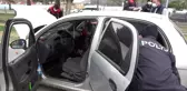 Polisin dikkati bir otomobili yanmaktan kurtardı