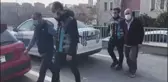 Habibler-Arnavutköy yolunda birbirlerine yol vermemek için trafiği tehlikeye atan sürücüler yakalandı