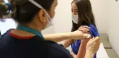 Pfizer/BioNTech'in geliştirdiği korona aşısının 2. dozu, ciddi alerjik reaksiyon gösteren kişilere uygulanmayacak