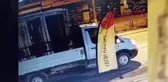 MERSİN EKMEK ALMAK İÇİN MARKETE GİRDİ, KAMYONETİNDEKİ CEP TELEFONU ÇALINDI