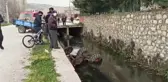 AFYONKARAHİSAR - Su kanalına devrilen traktörün sürücüsü yaralandı