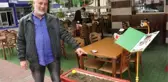 İş yerinin önündeki çiçekler çalındı, 'böyle hırsızlık görmedim' dedi