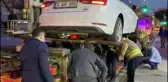 Pendik'te araç motoruna sıkışan kedi, belediye başkanının ihbarıyla kurtarıldı