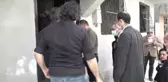 Yangında kullanılmaz hale gelen evi ilçe belediyesi onardı