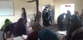 ARDAHAN KADIN MUHTAR, KÖYÜNDE HEMCİNSLERİ İÇİN OKUMA YAZMA KURSU AÇTIRDI