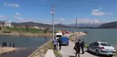 Park halindeyken el freni çekilmeyince baraja düşen kamyonetteki kadın öldü