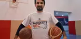 ÇOCUKLUK HAYALİNİ ÇOCUKLARLA YAŞIYOR
