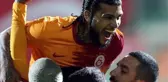 Yedlin sezonu kapattı, Galatasaray'ın elinde sağ bek kalmadı