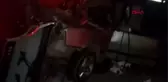 Son dakika haberi | Korkuteli Karayolu üzerinde kamyona arkadan çarpan otomobildeki 2 kişi öldü, 2 kişi yaralandı.