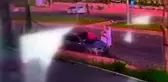 Otomobil kağıt toplayıcısına böyle çarptı