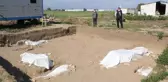 Ev yapmak için kazdıkları arazide insana ait kemikler buldular