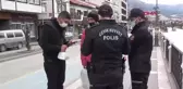 AMASYA POLİSLER, HES KODU SORDUKLARI YAŞLI KADININ 'İÇECEK' İSTEĞİNİ YERİNE GETİRDİ