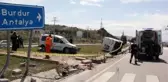Araçları kamyonete çarpan yaşlı çift, feci şekilde can verdi