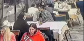 Fatih'te yemek yerken 27 bin 400 lirası çalındı