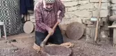 Baba ve oğlunun elinde şekillenen Kandıra taşı yöresel yemeklere lezzet katıyor