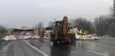 ZONGULDAK - İplik yüklü tır devrildi