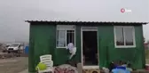 Foça Belediyesinin yerlerinden ettiği yaşlı kadınlar yardım bekliyor
