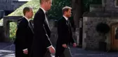 Tüm dünyanın merak ettiği Prens William ve Harry'nin cenaze sırasındaki sohbeti deşifre edildi