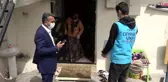 Yardım kolileri ihtiyaç sahiplerinin evlerine kadar götürülüyor