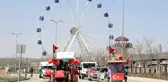 23 Nisan coşkusu Gölbaşı'nda balkonlara sığmadı