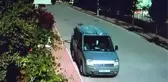 ATV sürücüsü park halindeki araca çarpıp camından içeri böyle girdi