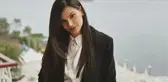 İkinci kez anne olmaya hazırlanan Almeda Abazi, karnı burnunda poz verdi