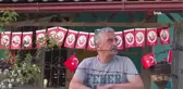Adnan öğretmen, öğrencilerini bekliyor: 