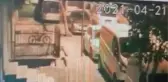BAYRAMPAŞA'DA 15 BİN LİRALIK PİJAMA TAKIMLARINI BÖYLE ÇALDILAR