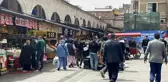 Tam kapanma öncesi Eminönü'nde alışveriş yoğunluğu
