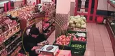 MARKETTEN TOST MAKİNESİ HIRSIZLIĞI KAMERADA
