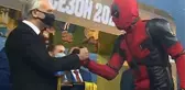 Şampiyon Zenit'in kupa seremonisine Artem Dzyuba, Deadpool kostümüyle katıldı