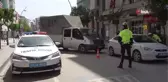 Tam kapanmaya sıkı denetim...Araçlar tek tek kontrol ediliyor