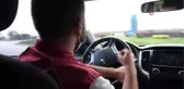 Annesiz kalan minik kedi yavrusu yeni annesine kavuştu