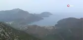 Kıyıdaki hilal ve yıldız benzerliği şaşırtıyor