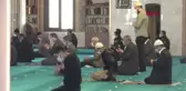 VAN CUMA NAMAZI ÇIKIŞI AŞI OLMAK İSTEYENLERİ HASTANEYE GÖTÜRDÜLER