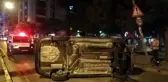 Aydınlatma direğine çarpan otomobil takla attı: 1 yaralı