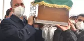 Bakan olsan da değişmiyor! Annesini geçen ay kaybeden Abdulhamit Gül'den duygusal Anneler Günü paylaşımı