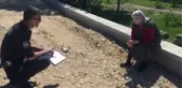 Evinden uzaklaşarak kaybolan alzaymır hastası polis tarafından ailesine teslim edildi