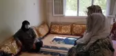 Görme engelli şehit annesi, oğlunun kabrini Mardin Valiliği sayesinde ziyaret etti