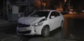 Ümraniye'de otomobil ile hafif ticari araç çarpıştı: 5 yaralı