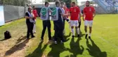 Ankara'da skandal görüntüler! Futbolcular maçı bırakıp basın mensuplarına saldırdı
