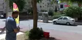 SİPARİŞLERİ 1 YILDIR BALKONDAN SARKITILAN SEPETE DOLDURUYOR