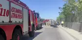 Çekmeköy'deki trafik kazasında araçta sıkışan 2 kişi yaralandı