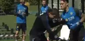 Inter'de teknik direktör Conte ile golcü futbolcu Martinez, boks maçında kozlarını paylaştı