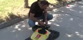 Engelliler için gözlük kabından temizlik robotu yaptı