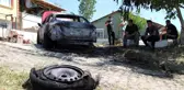 Evini kurşunladılar, arabasını yaktılar