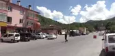 Evinin penceresinden etrafa ateş eden kişi, özel harekat polislerince gözaltına alındı