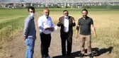 Danimarka'da yaşayan hayırsever, bayram boyunca 400 ailenin yardımına koştu