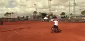 Son dakika haber... Dışişleri Bakan Yardımcısı Kaymakcı, tekerlekli sandalye tenis turnuvasında gösteri maçı oynadı